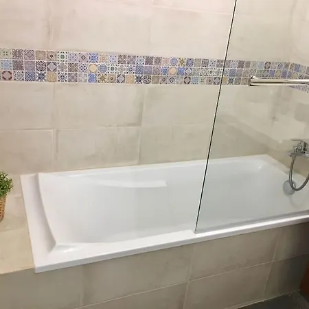 Beautiful At Geneva Airport Voltaire Apartment